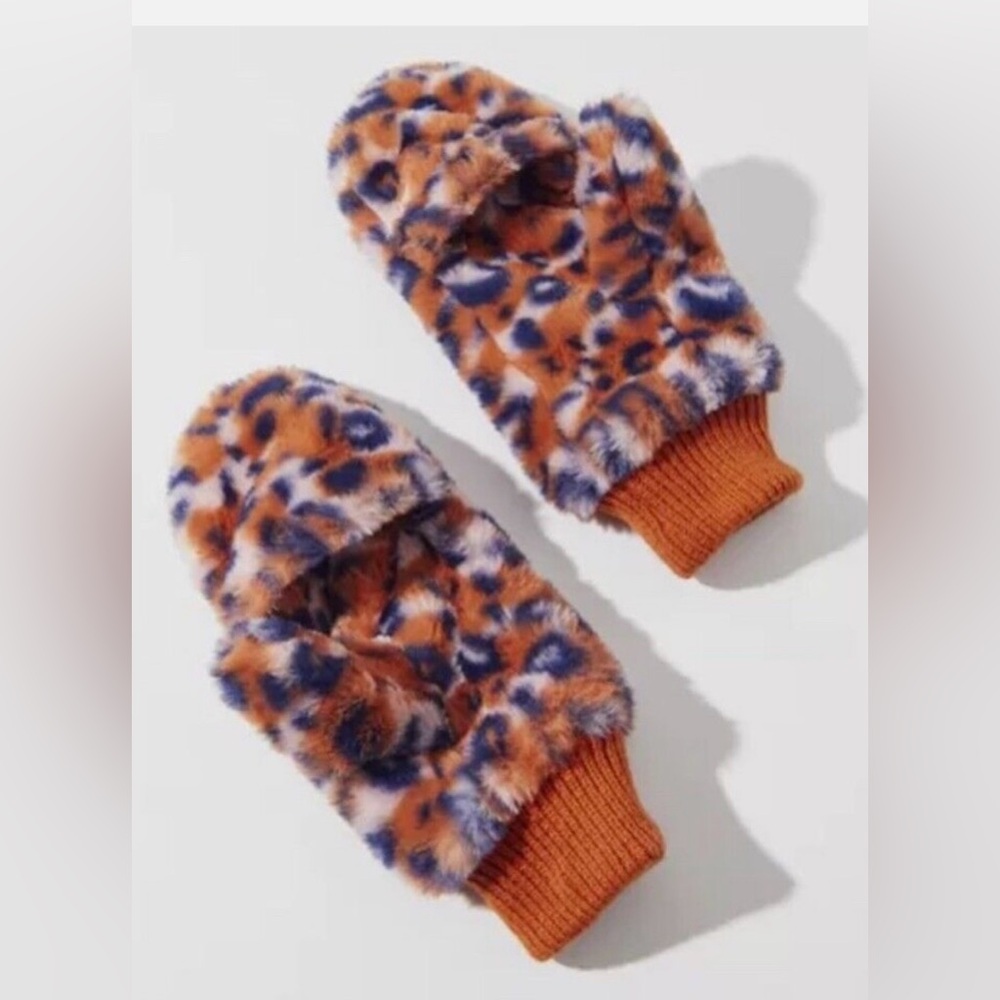 NWT Urban Outfitters Mittens Leopard Animal Print One Size ADULTS